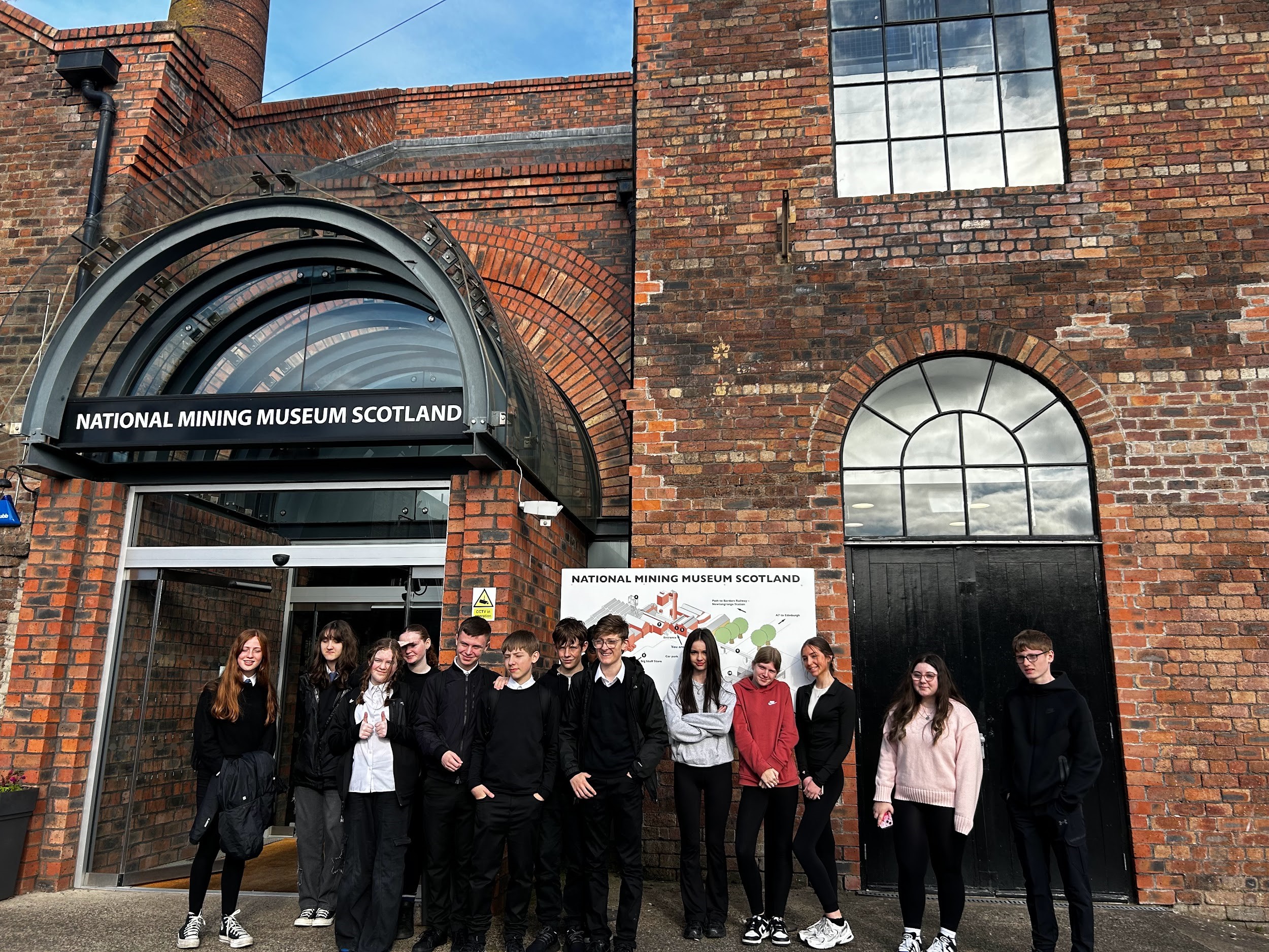 Newbattle High School pupils create visitor information in French!